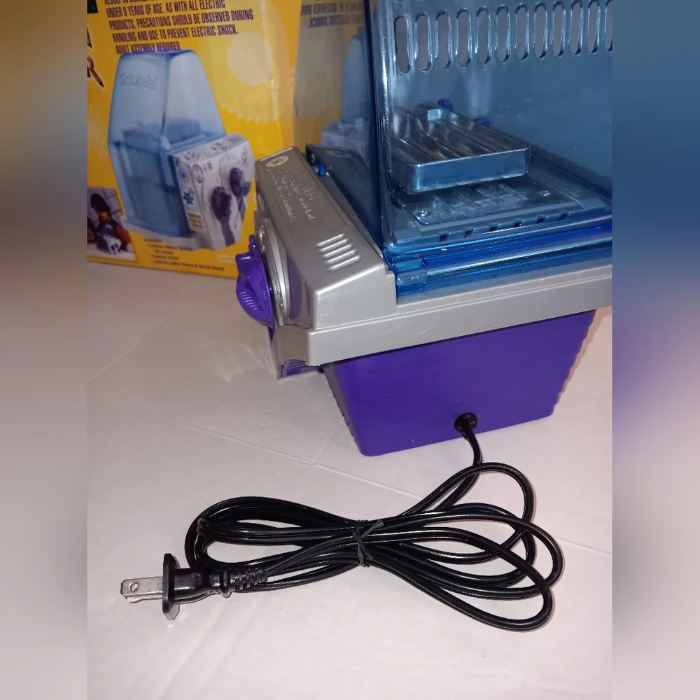 Vintage Crayola Crayon Maker model 04- 9020-0-600 Melter Melting Art